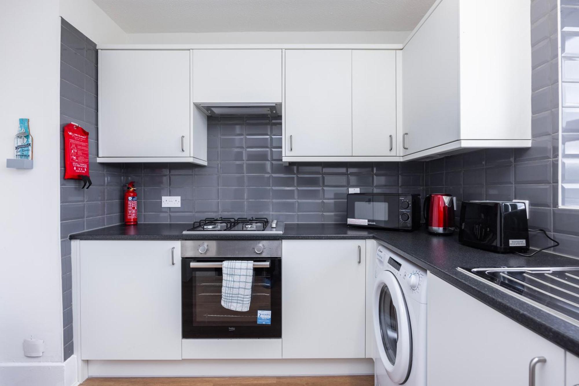 Excel O2 Stunning Large 3 Bedroom Apartment With Balcony Londen Buitenkant foto
