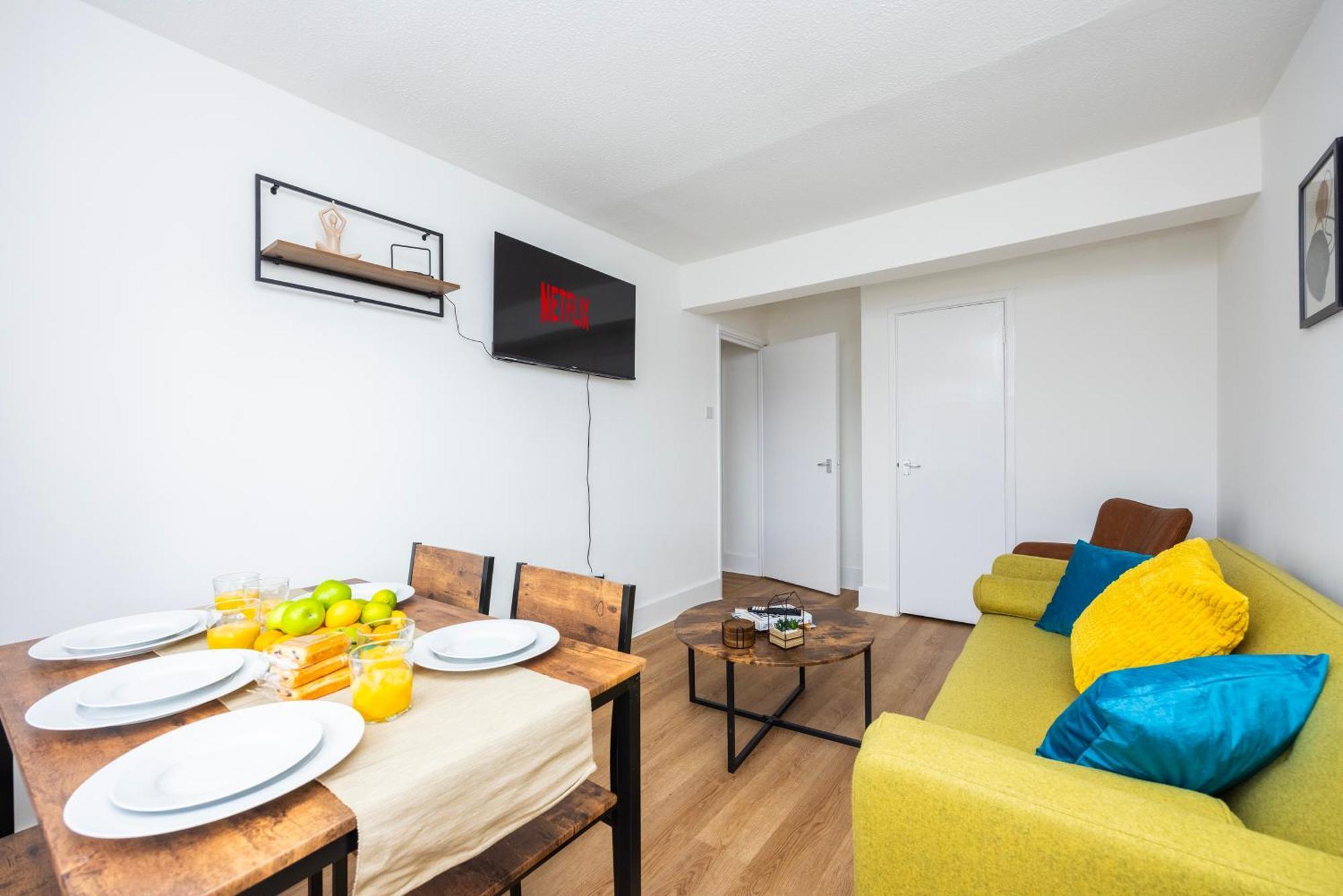 Excel O2 Stunning Large 3 Bedroom Apartment With Balcony Londen Buitenkant foto