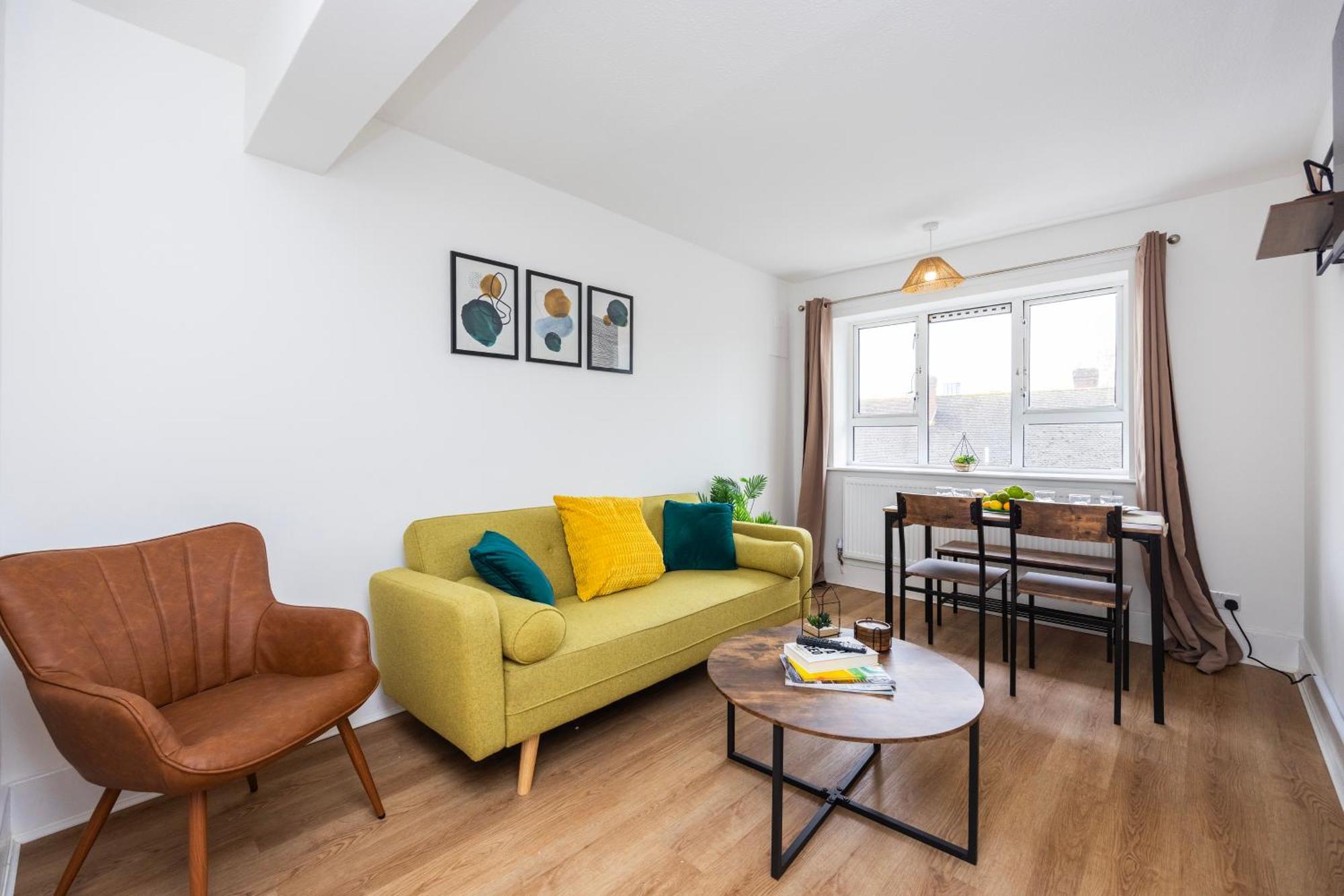 Excel O2 Stunning Large 3 Bedroom Apartment With Balcony Londen Buitenkant foto